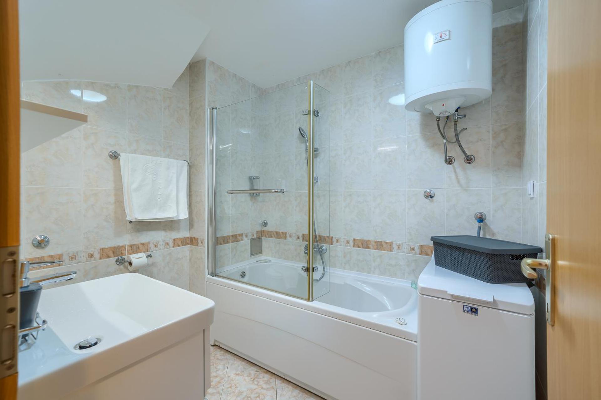 Villa Bonaca Perfect Location For A Holiday With Friends Or Family, Heated Pool Sumartin Εξωτερικό φωτογραφία